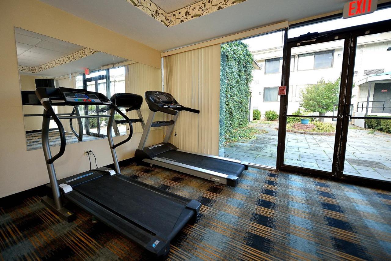 Riverview Inn & Suites Somerset Bagian luar foto