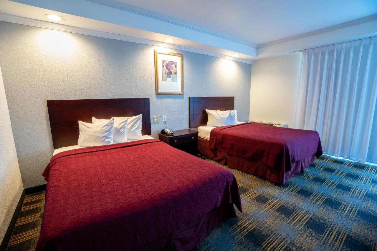 Riverview Inn & Suites Somerset Bagian luar foto